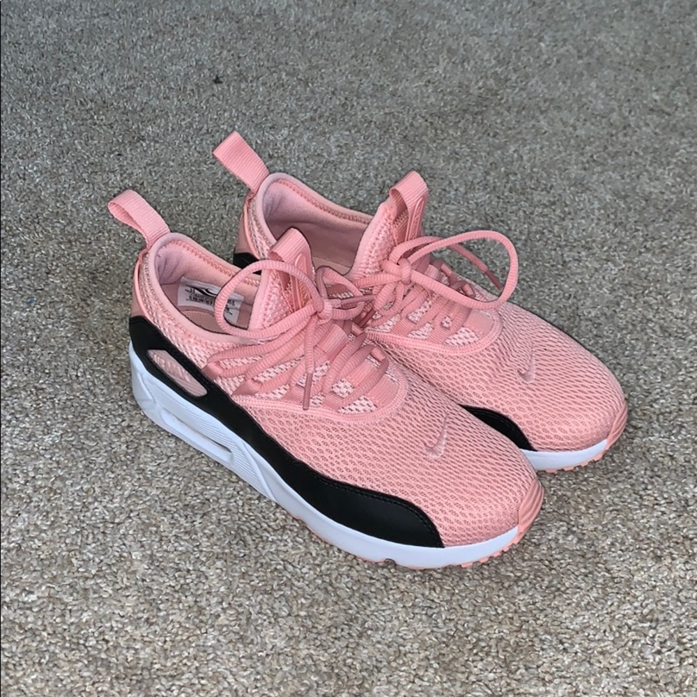 Cute Nike shoes !!!